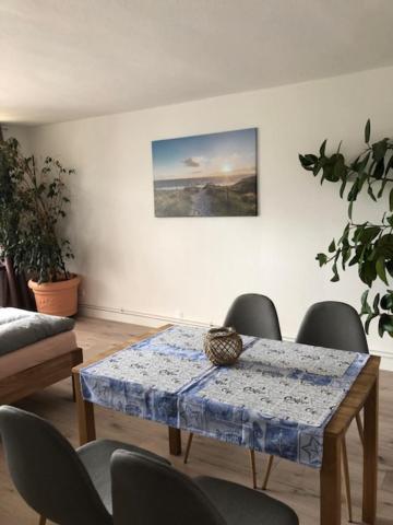 Die Graefin Auf Ruegen - Ferienappartements Parchtitz Εξωτερικό φωτογραφία