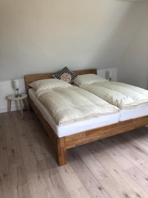 Die Graefin Auf Ruegen - Ferienappartements Parchtitz Εξωτερικό φωτογραφία